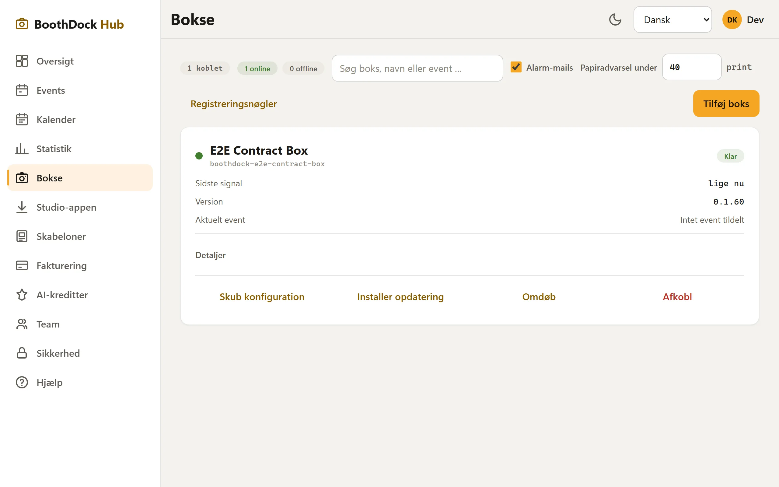 Området „Boxe": koblede bokse med onlinestatus, version og papiradvarsel