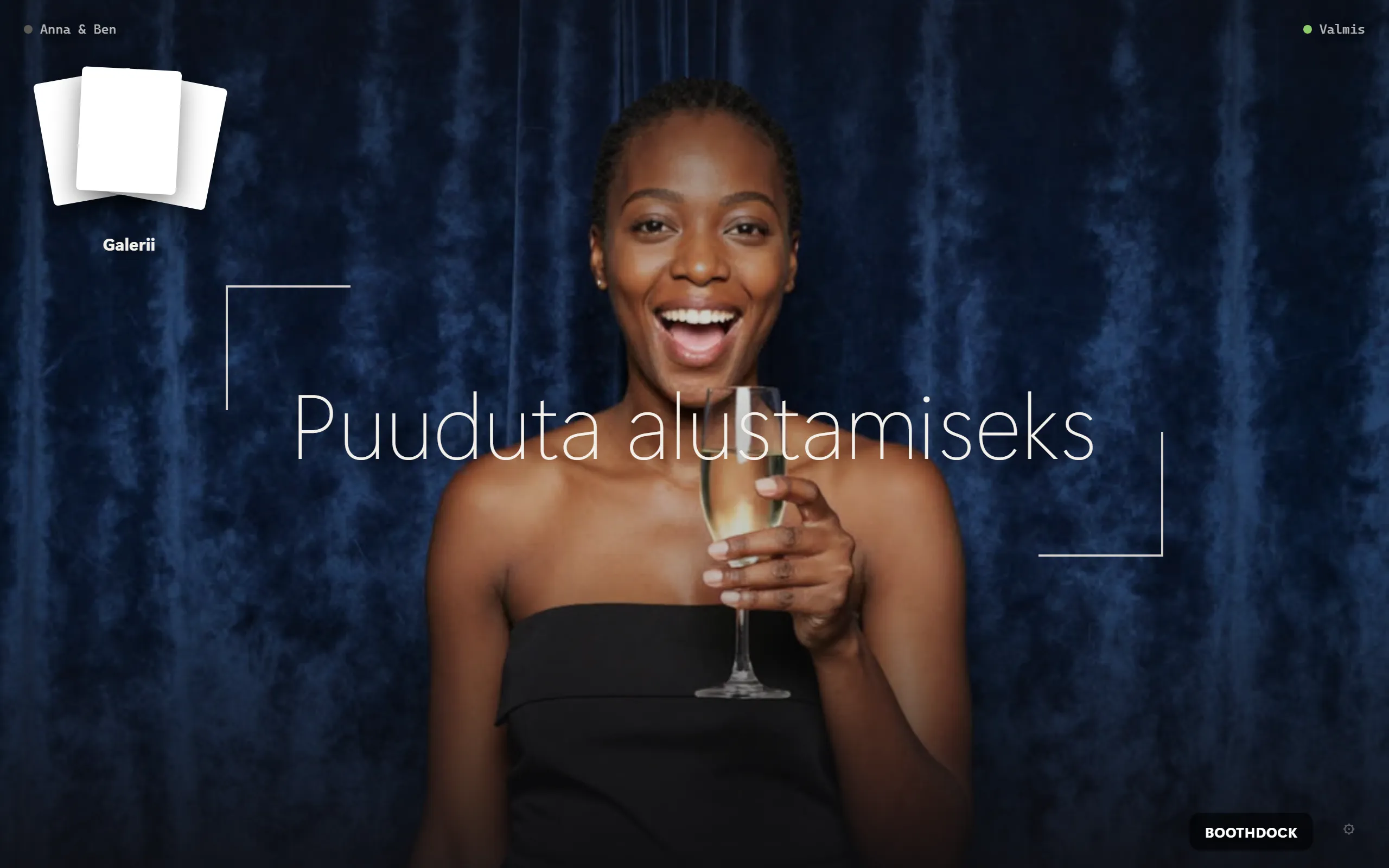 Külalise kiosk Boxi juures: „Puuduta alustamiseks" koos otseülekandega