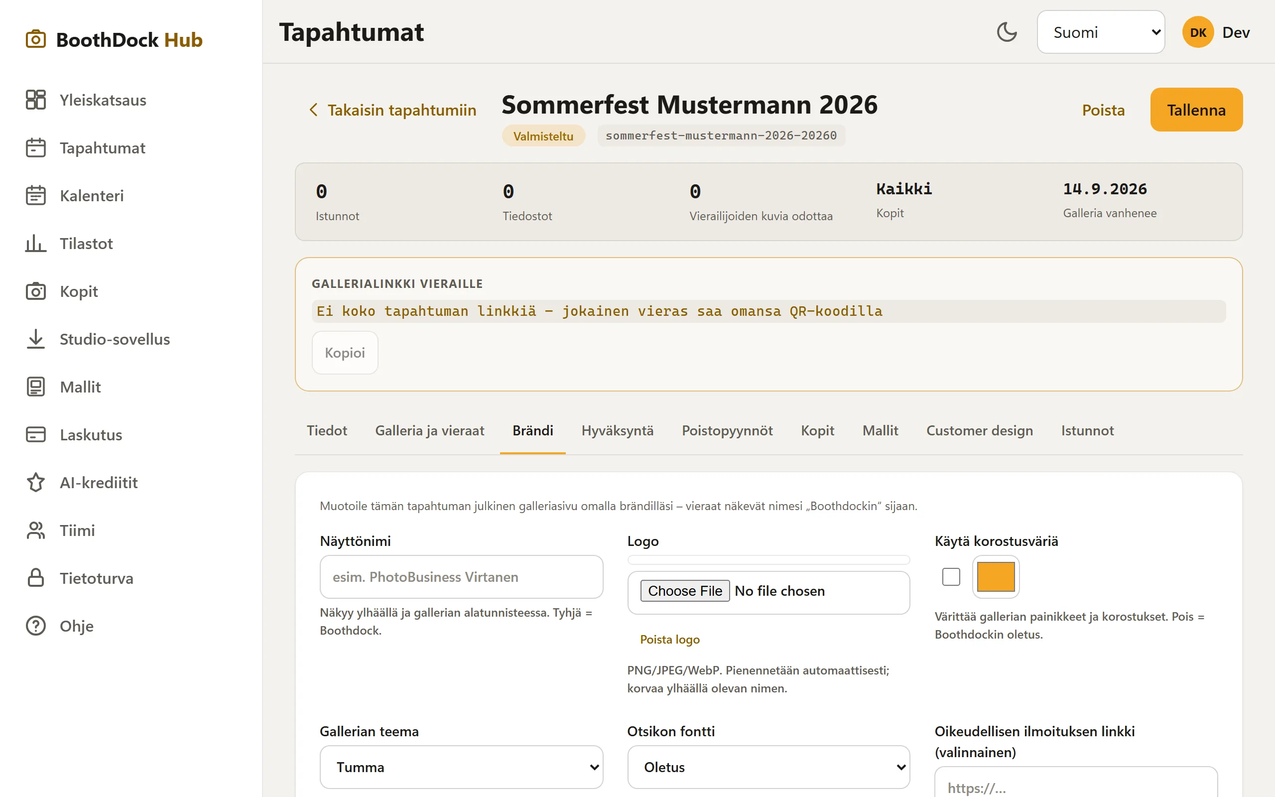 Välilehti „Brändi": näyttönimi, logo, korostusväri, ulkoasu ja otsikon fontti